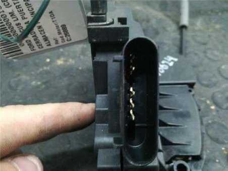 Cerradura Puerta Delantera Izquierda Ford FOCUS LIM  1 6 TDCi 