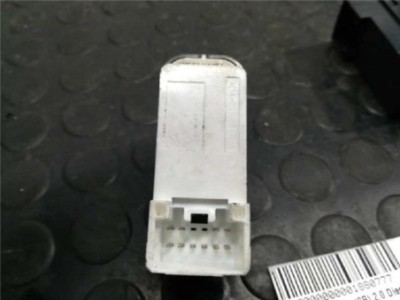 Botonera Puerta Trasera Izquierda Mazda 5 BERL  2 0 D