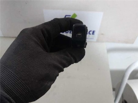 Botonera Puerta Trasera Izquierda Audi Q5 2 0 16V TDI 