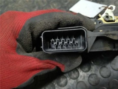 Cerradura Puerta Delantera Derecha Mazda 5 BERL  2 0 D
