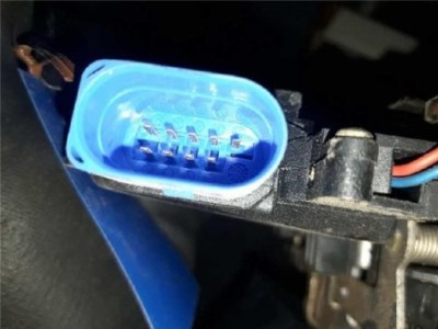 Cerradura Puerta Delantera Derecha Volkswagen TOUAREG 2 5 TDI DPF 