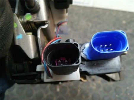 Cerradura Puerta Delantera Derecha Audi A8 4 0 V8 32V TDI Biturbo 