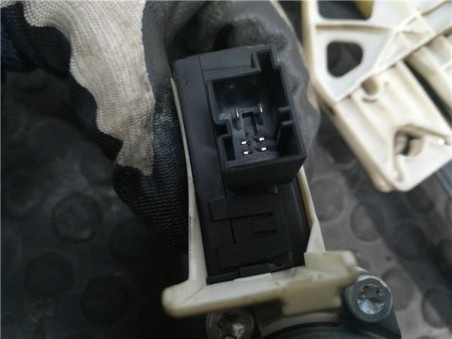 Elevalunas Electrico Trasero Derecho Audi A4 BER  2 0 16V TDI 