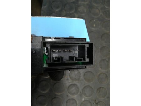 Botonera Puerta Trasera Izquierda Fiat TIPO II  SEDAN 1 4 