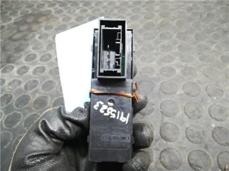 Botonera Puerta Trasera Izquierda Fiat TIPO II  SEDAN 1 4 