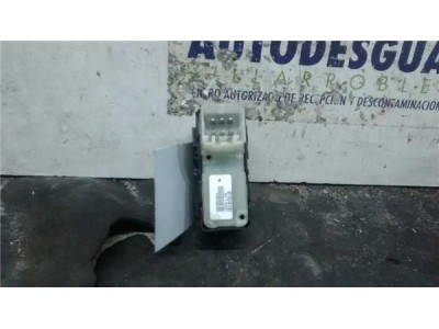 Botonera Puerta Delantera Derecha Dodge CALIBER 2 0 16V CRD