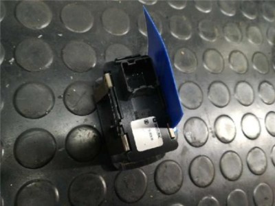 Botonera Puerta Trasera Derecha Chrysler GRAND VOYAGER 2 8 CRD