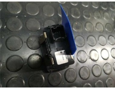 Botonera Puerta Trasera Derecha Chrysler GRAND VOYAGER 2 8 CRD 