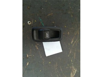 Botonera Puerta Delantera Derecha Ford FIESTA 1 6 TDCi