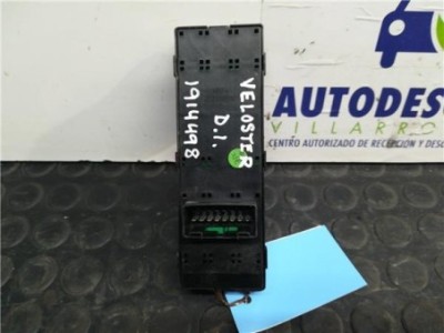 Botonera Puerta Delantera Izquierda Hyundai VELOSTER 1 6
