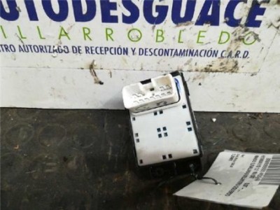Botonera Puerta Delantera Izquierda Hyundai I10 1 2 16V