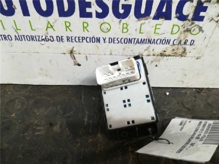 Botonera Puerta Delantera Izquierda Hyundai I10 1 2 16V 