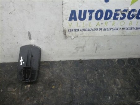 Botonera Puerta Delantera Izquierda Opel CORSA D 1 3 16V CDTI 