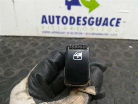 Botonera Puerta Trasera Derecha Kia SORENTO 2 5 CRDi 