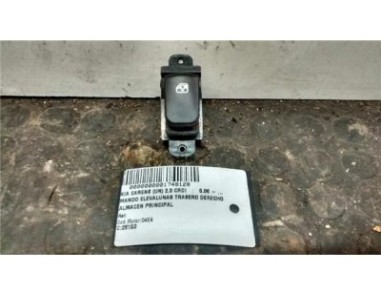 Botonera Puerta Trasera Derecha Kia CARENS 2 0 CRDi 