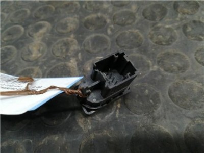 Botonera Puerta Trasera Derecha Ford KUGA 2 0 TDCi