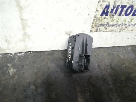 Botonera Puerta Delantera Izquierda Opel CORSA E 1 3 16V CDTI 