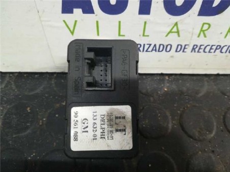Botonera Puerta Delantera Izquierda Opel ZAFIRA A 2 2 16V DTI 