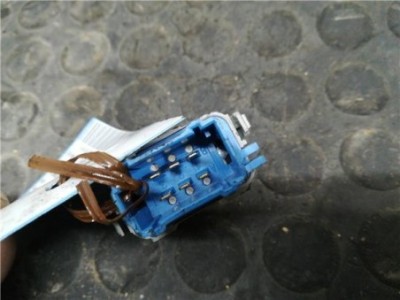 Botonera Puerta Delantera Derecha Renault KANGOO 1 5 dCi D