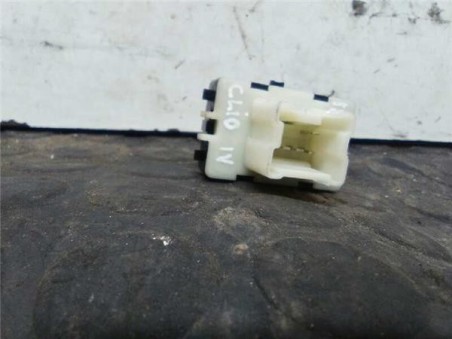 Botonera Puerta Trasera Derecha Renault CLIO IV 0 9 