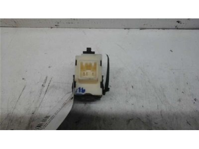 Botonera Puerta Trasera Derecha Toyota AVENSIS BERLINA 2 2 D-4D