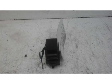 Botonera Puerta Trasera Derecha Toyota COROLLA VERSO 2 2 Turbodiesel 