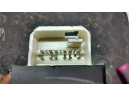 Botonera Puerta Delantera Izquierda Toyota AURIS 1 4 Turbodiesel 