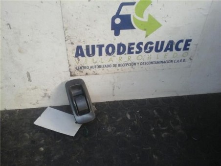 Botonera Puerta Trasera Derecha Toyota COROLLA VERSO 2 2 Turbodiesel 