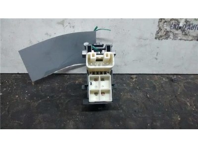 Botonera Puerta Delantera Derecha Toyota YARIS 1 3 16V