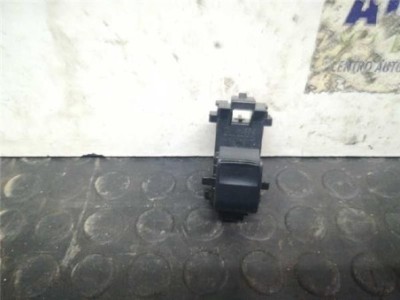 Botonera Puerta Trasera Derecha Toyota AURIS 1 4 Turbodiesel