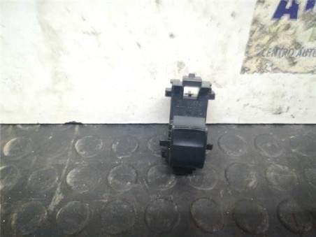 Botonera Puerta Trasera Derecha Toyota AURIS 1 4 Turbodiesel 