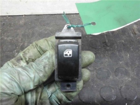 Botonera Puerta Trasera Derecha Ssangyong RODIUS 2 7 Turbodiesel 