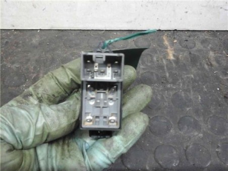 Botonera Puerta Trasera Derecha Ssangyong RODIUS 2 7 Turbodiesel 