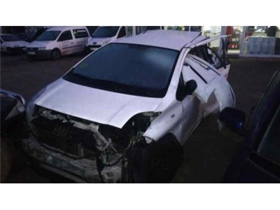 Botonera Puerta Delantera Izquierda Toyota YARIS 1 4 Turbodiesel  2
