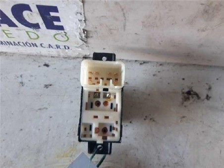 Botonera Puerta Trasera Derecha Ssangyong REXTON W 2 0 TD 