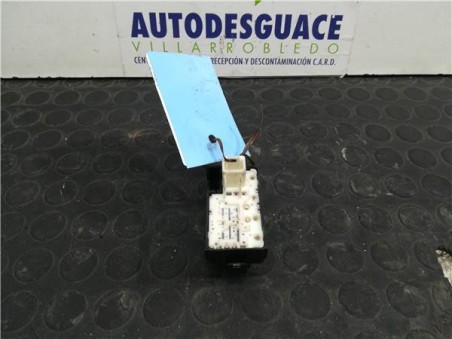 Botonera Puerta Trasera Derecha Toyota AURIS 2 0 D-4D 