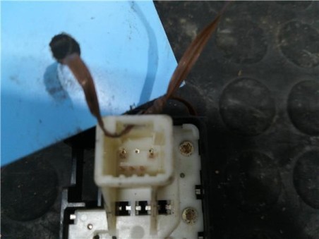 Botonera Puerta Trasera Izquierda Toyota AURIS 2 0 D-4D 