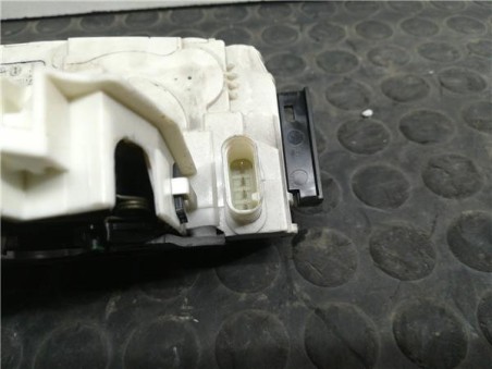 Cerradura Puerta Trasera Derecha MERCEDES CLASE CLA 1 6 