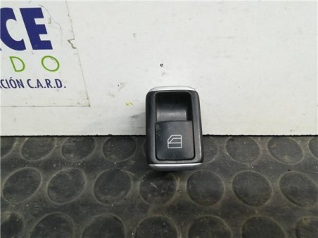Botonera Puerta Trasera Derecha MERCEDES CLASE CLA 1 6 