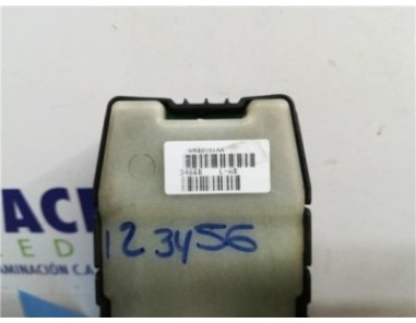 Botonera Puerta Delantera Izquierda Chrysler SEBRING BERLINA 2 0 CRD 