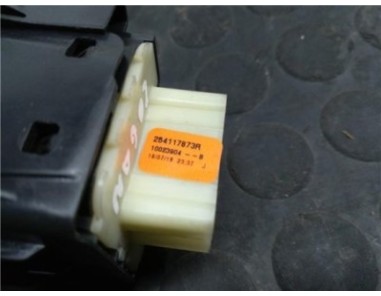 Botonera Puerta Delantera Izquierda Dacia LOGAN MCV II 1 0 12V 