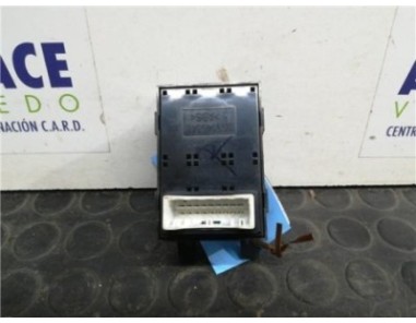 Botonera Puerta Delantera Izquierda Hyundai I20 1 2 16V 