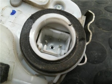 Cerradura Puerta Trasera Derecha Toyota PRIUS 1 8 16V 