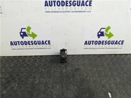 Botonera Puerta Trasera Derecha Toyota PRIUS 1 8 16V 