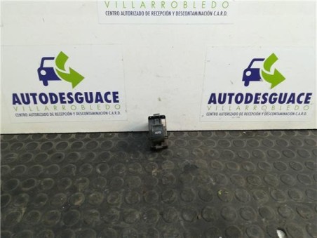 Botonera Puerta Trasera Izquierda Toyota PRIUS 1 8 16V 