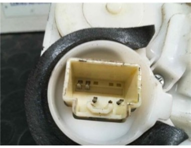 Cerradura Puerta Trasera Derecha Mazda 2 LIM  1 5 16V 