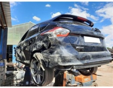 Botonera Puerta Trasera Derecha Ford FOCUS LIM  *