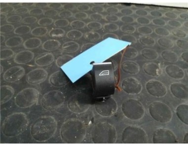 Botonera Puerta Trasera Derecha Ford FOCUS LIM  *