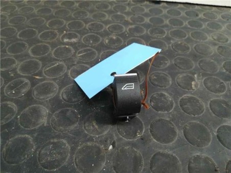 Botonera Puerta Trasera Derecha Ford FOCUS LIM  *