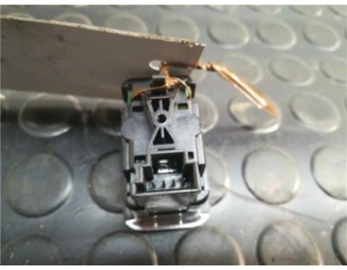 Botonera Puerta Trasera Izquierda MERCEDES CLASE C  LIM  2 1 CDI 